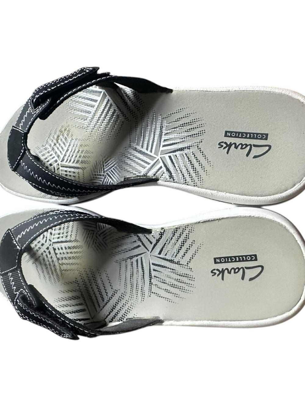 Clarks Women’s Brinkley Calm Sandals – Black/White Thong Style – Size 8M - Picture 9 of 11